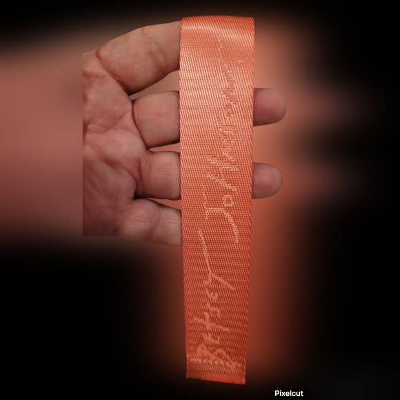 Betsey Johnson Pink Floral Insulated Lunch Bag - Picture 5 of 6